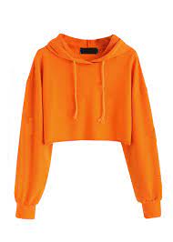 Cách phối áo hoodie croptop với quần ống rộng
